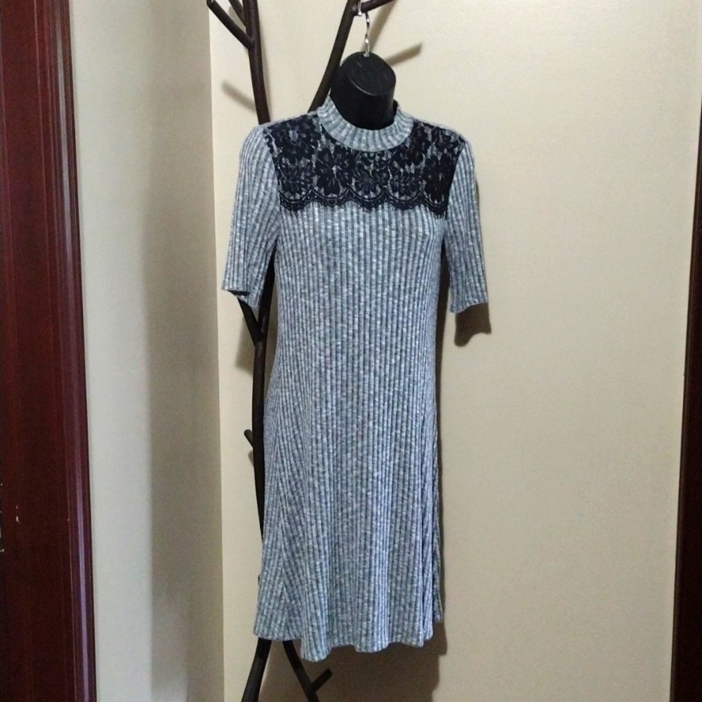 AGB knit short sleeved dress